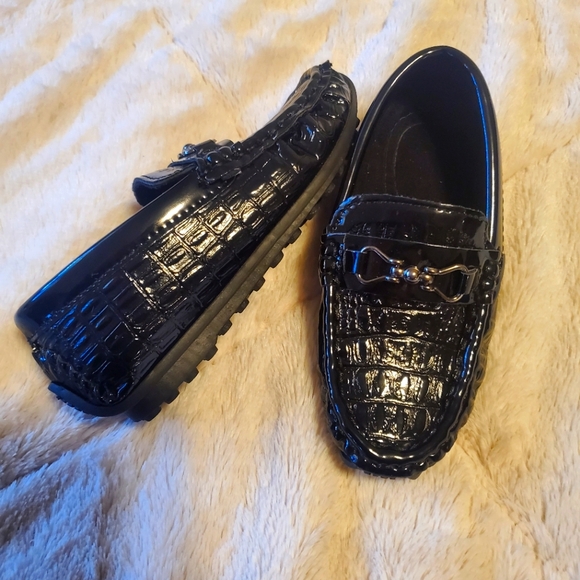 Dress shoes for kids/ toddler size 26 size 7 bkack - Picture 1 of 7